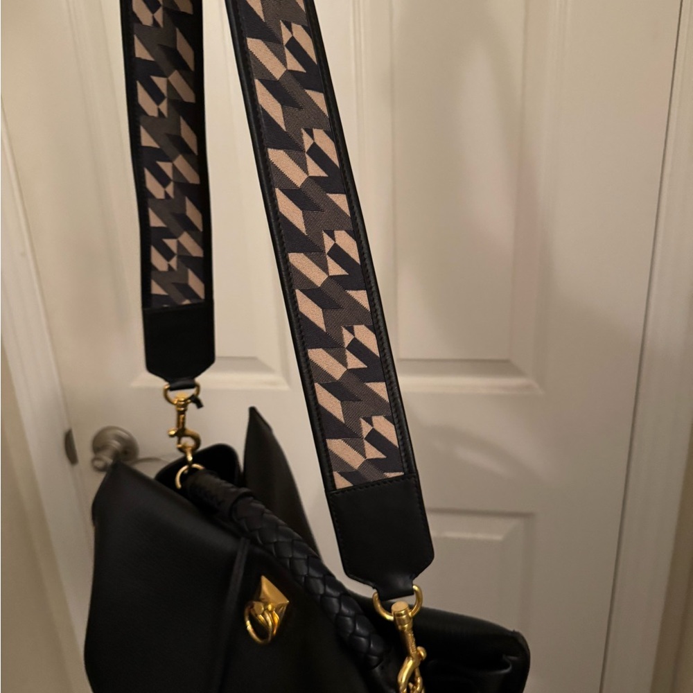Mulberry - Large Iris - Black with gold hardware - Picture 15 of 16